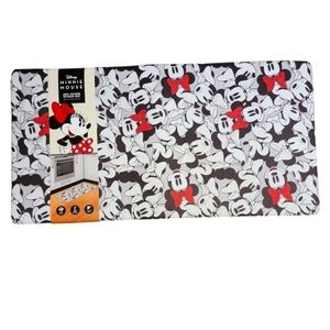 MINNIE Mouse floor matt